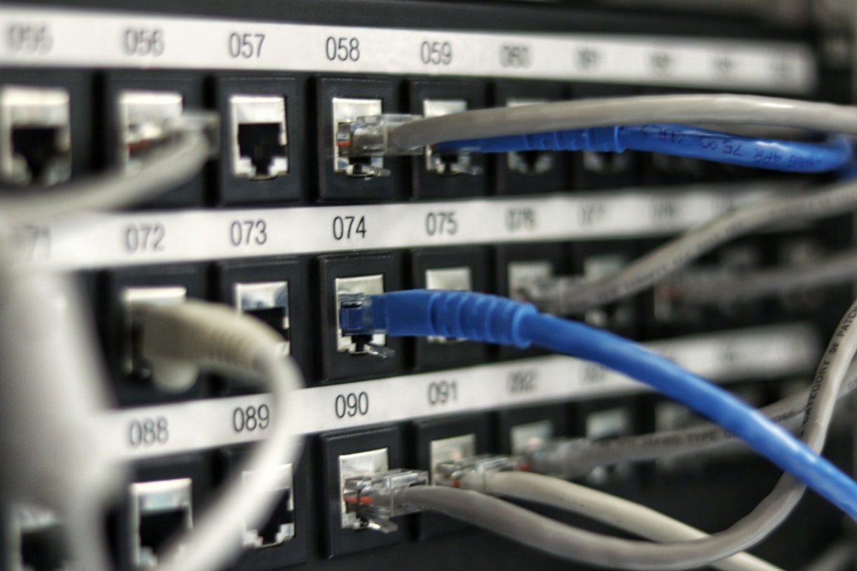 A Evolução das Redes Móveis: O Impacto do 5G e as Fronteiras Tecnológicas do 6G